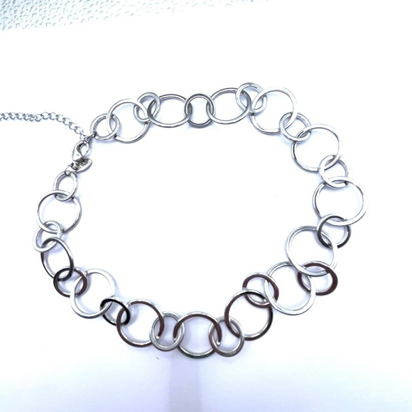 Lia Sophia Silver Circle Necklace. Circles in 2 Sizes Stunning Statement Lia - Picture 6 of 6